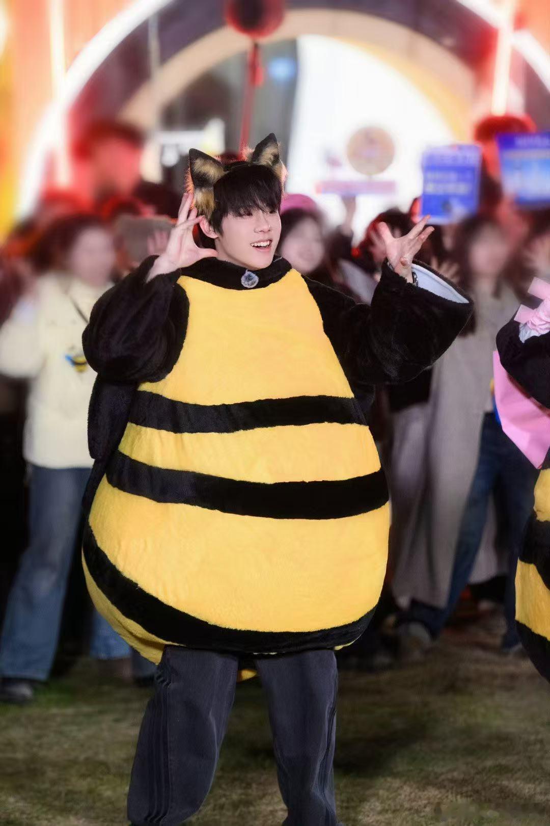 周奇说过了十五分钟就不想吃了周五晚高疯 吃饭黄金窗口期只有十五分钟，错过直接无欲