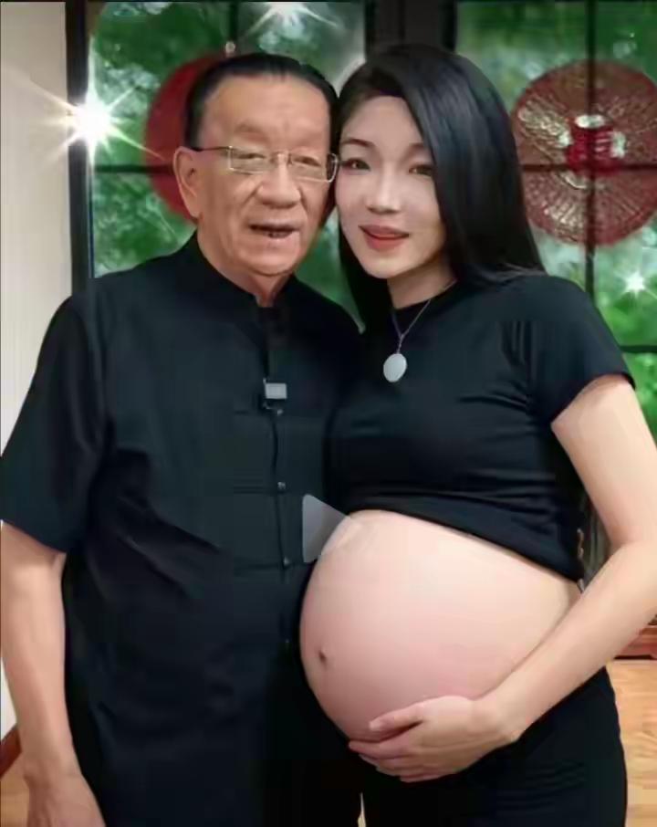 晚节不保啊。
晚节不保啊……
侯大师[祈祷][捂脸]