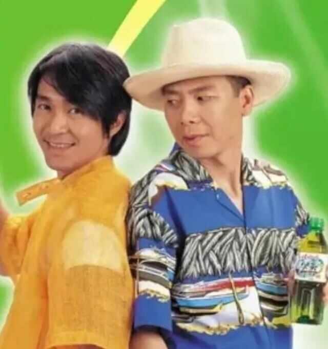 好兄弟，背靠背
周星驰 星爷 好兄弟在心中 电影 电影推荐 粤语 电影解说 港星