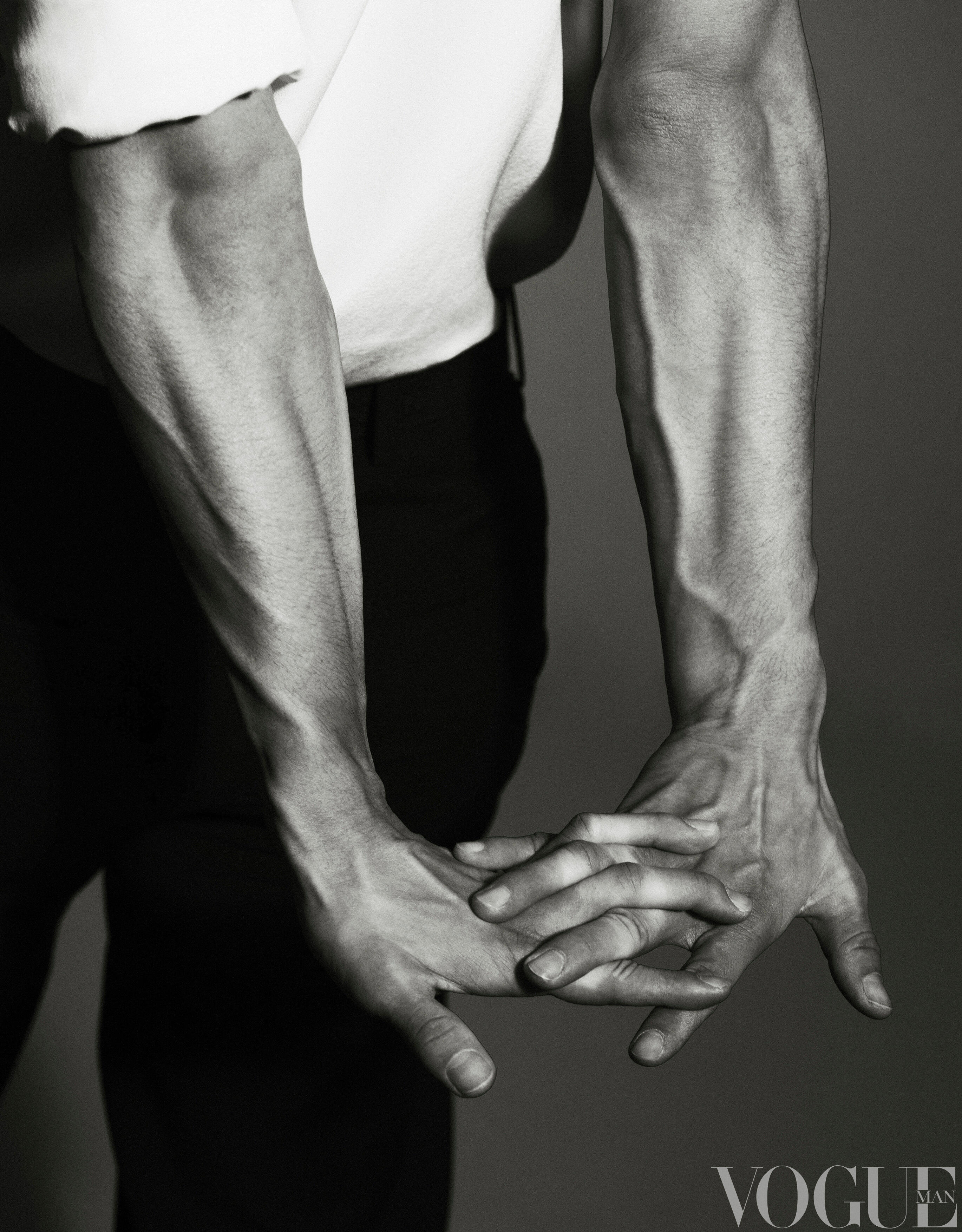 冬奥会速度滑冰冠军宁忠岩上杂志啦Vogue Men这张脸怎么拍都好看是你们的菜吗