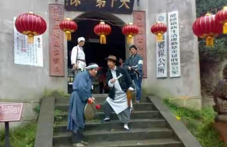 中国古代的保甲制度是一种将乡村人口进行编组管理、以实现相互监督和集体治安责任的基