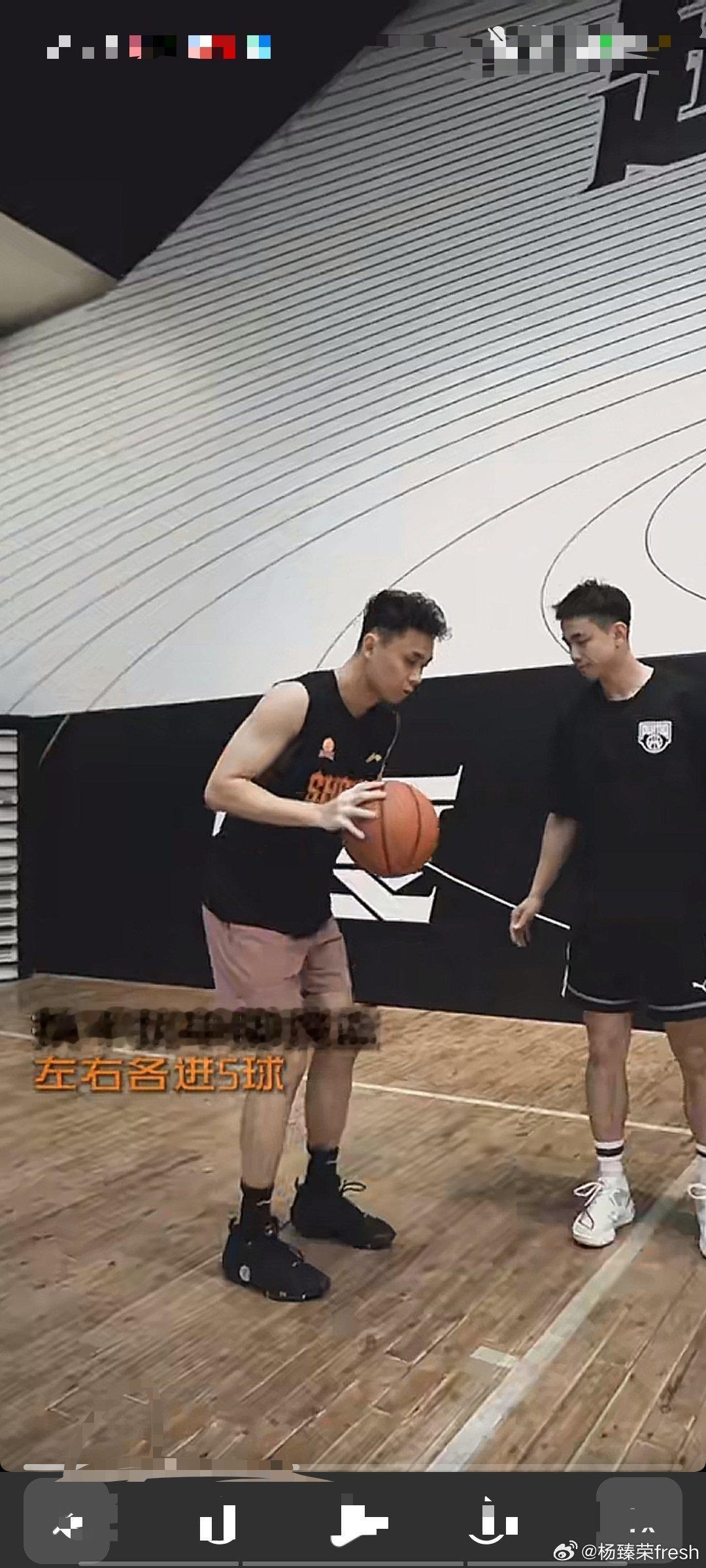 原帅赵继伟 从小一起长大现在还能在一起，像小时候一样一起训练 这可能就是彼此奔赴