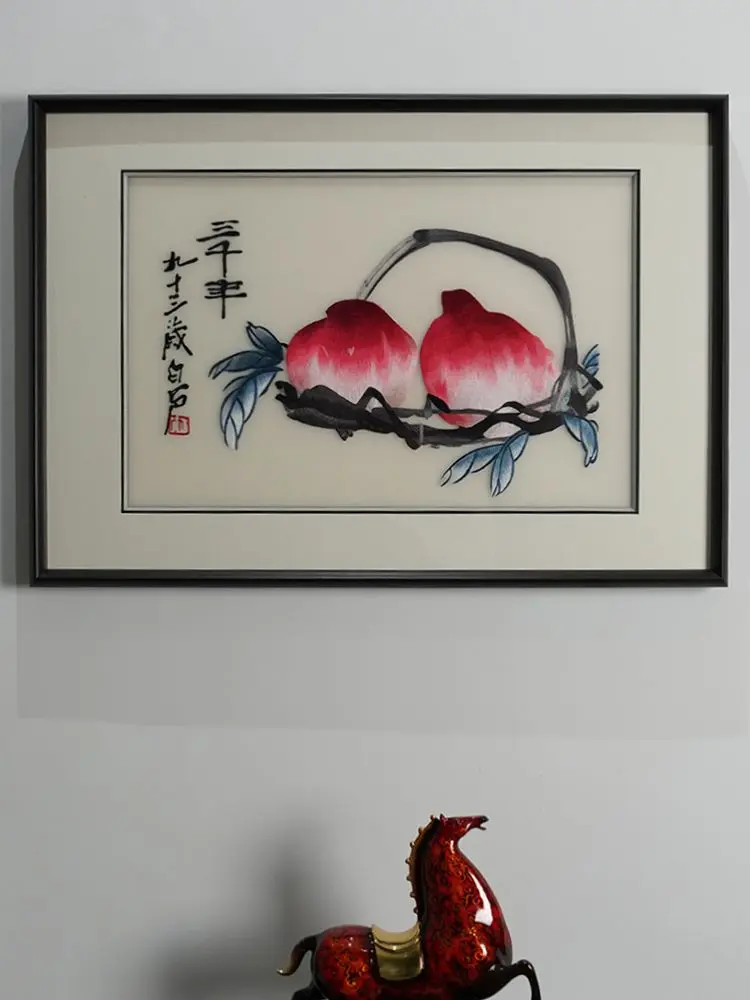 丝缕绣仙桃一篮，福寿伴岁岁年年 柔丝织双桃凝露入篮，走线分朱晕果韵、墨...