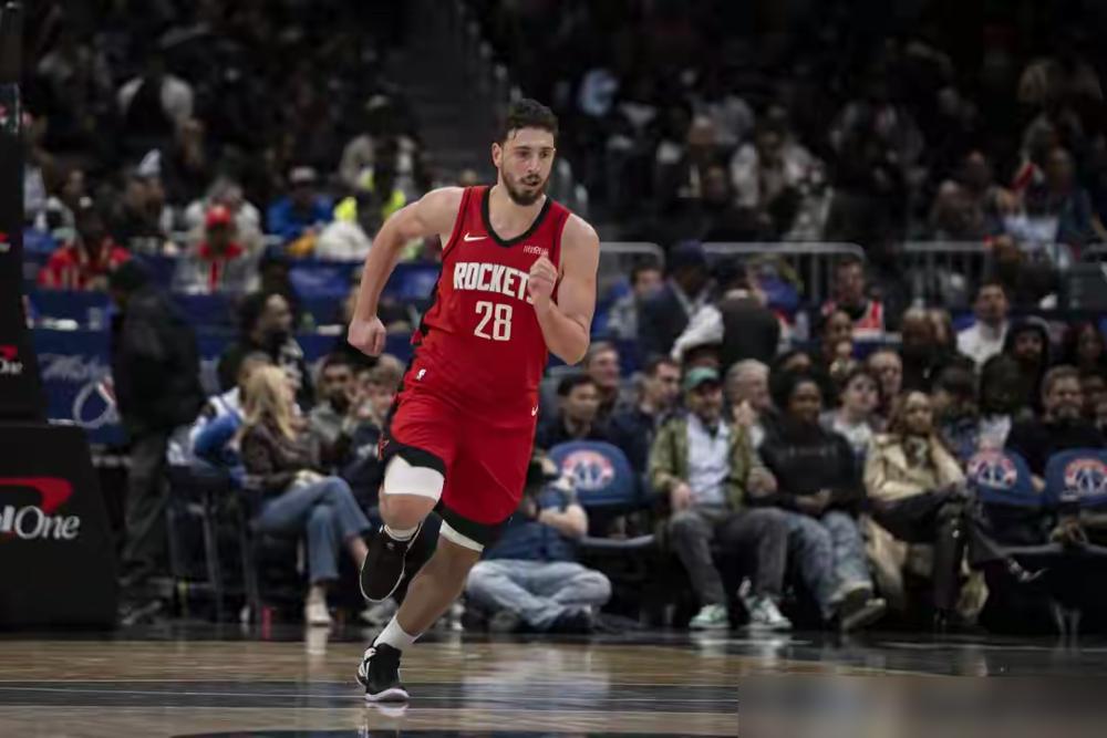 之前有人拍胸脯说，湖人打火箭第二场必输。
说湖人是疲惫之师，火箭为了不被双杀肯