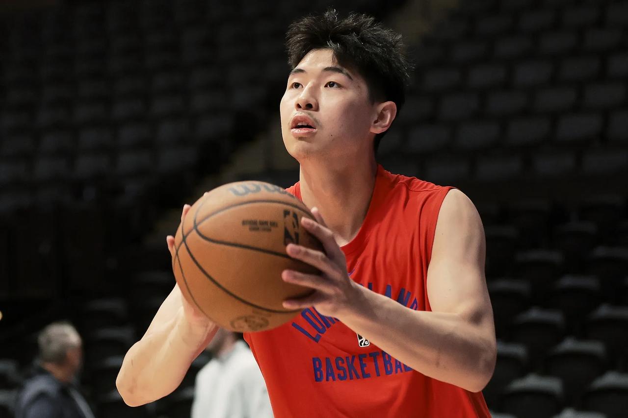 崔永熙伤愈复出，他仍想冲击NBA！

遭遇重大伤病的崔永熙目前已经正式恢复训练，