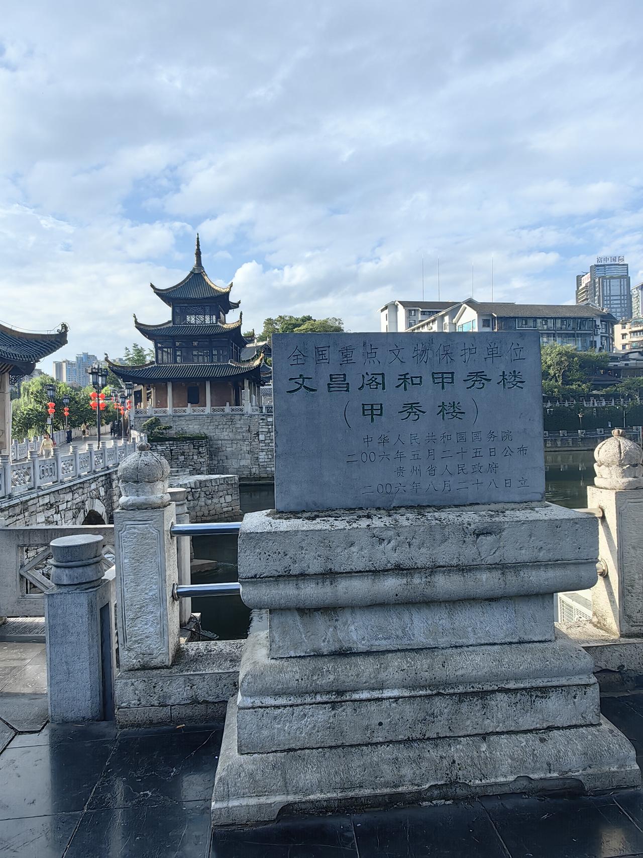 屎难吃，钱难挣。比逆回购强就行，但是不要陪跑。[大笑][大笑][大笑][大笑]