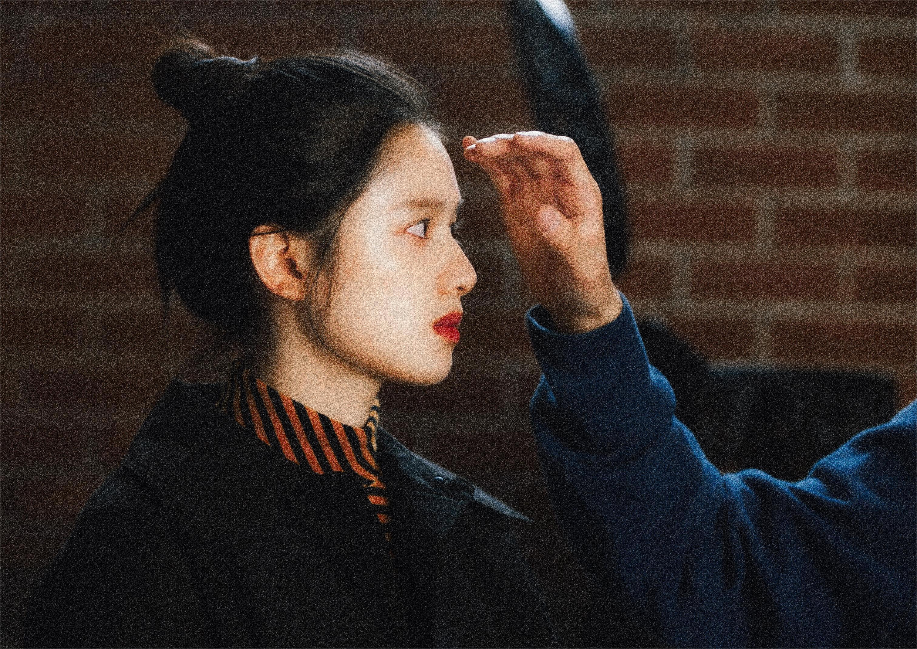 “短暂的陪伴到底是礼物还是惩罚？”“你不贪心，便是礼物，你若还期待，便是惩罚。”