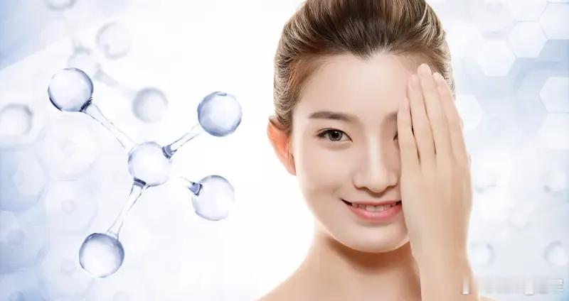 面诊，依据“有诸内必形诸外”这一堪称金科玉律的理论，五脏六腑于面部皆有对应的部位