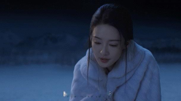 #七夜雪白月光的杀伤力#《七夜雪》里这白月光的杀伤力简直绝了。薛紫夜和雪怀的故事