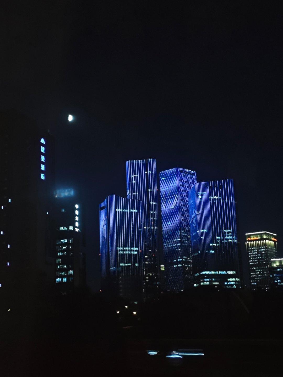 约会#2024年服贸会今日开幕# ​​​