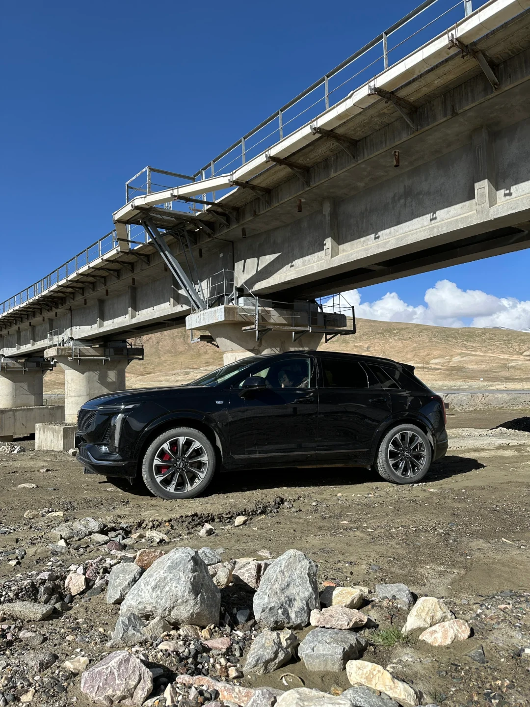 开着这台xt5黑武士一路前往可可西里