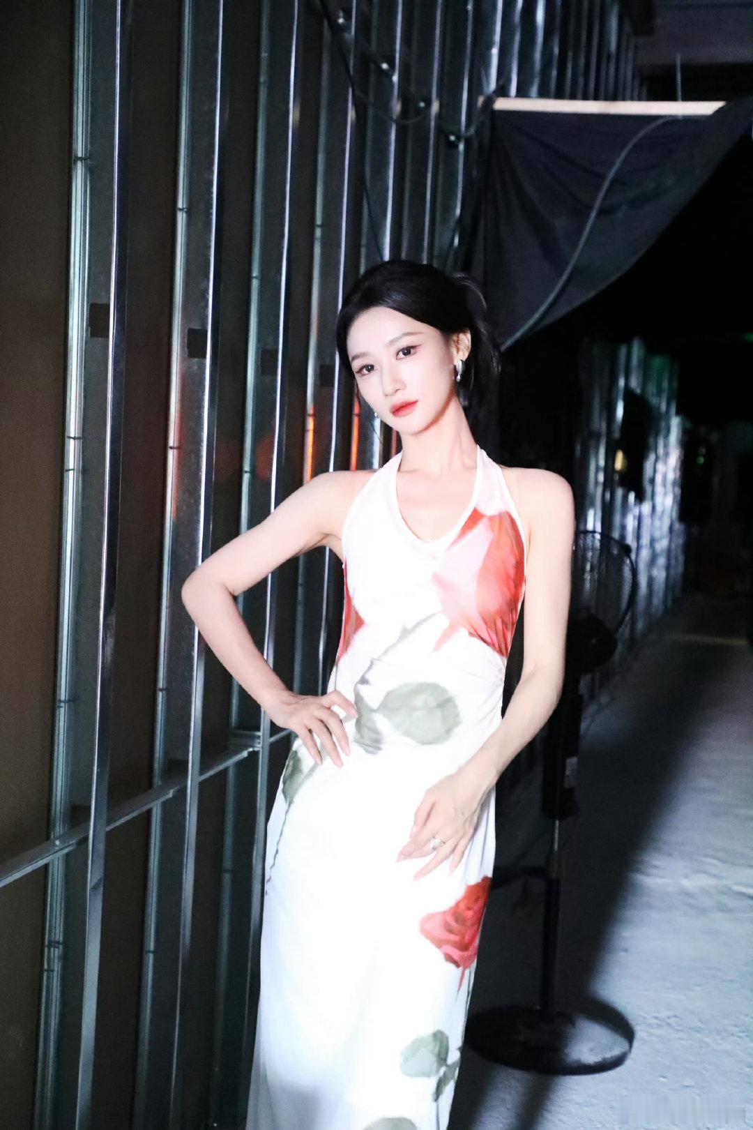 何宣林 意难平乘风2026全网的意难平背后，全是大家对她的期待，等着看她在熟悉的