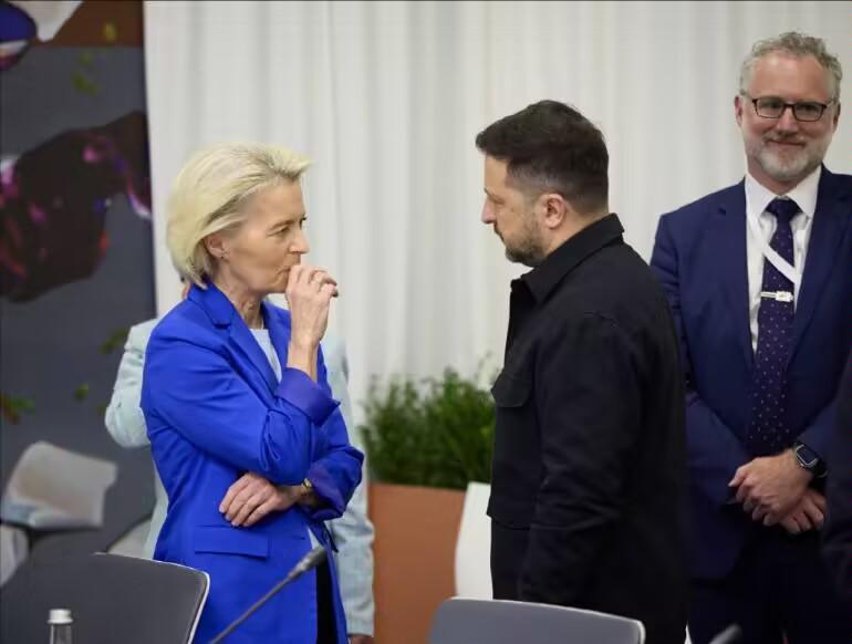 乌克兰已经看清了特朗普的真面目了，他明白乌克兰必须要减少对美国的依赖，将重心放到