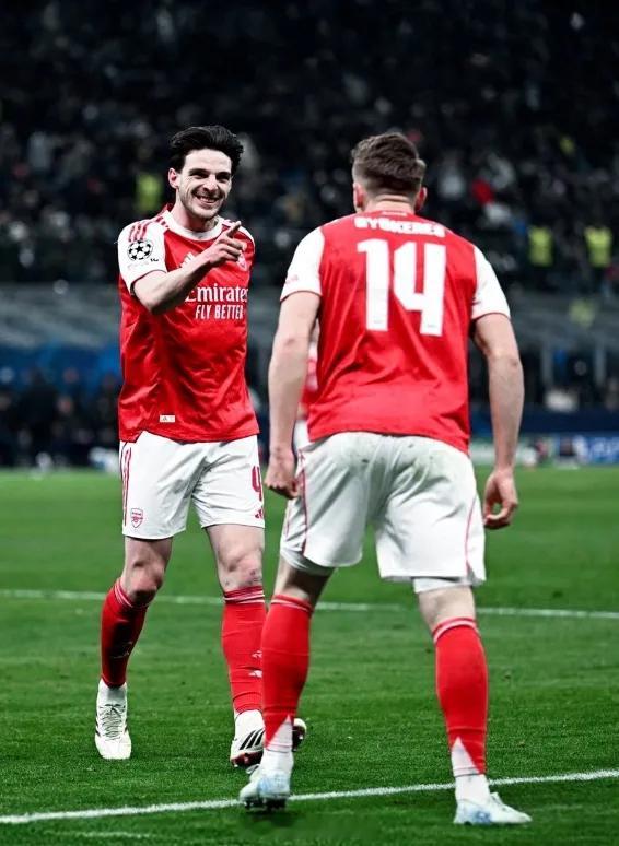 阿森纳 赖斯和梅里诺本场比赛拿到了黄牌，他们都将因此在下场对阿拉木图凯拉特的欧冠