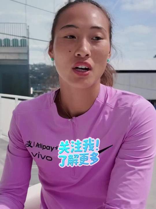 郑钦文打趣目前功力尽失期待未来诺丁汉R1赛后，郑钦文用“武侠式”幽默自侃恢复中，