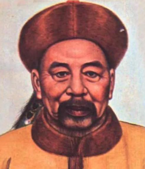 1885年左宗棠在病榻上离世时，愤慨地说：“对中国来说，十个法国将军，也比不上一
