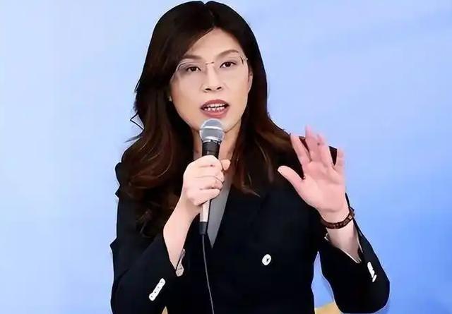 中国国民党主席郑丽文发布声明，3月28日上午，郑丽文与韩国瑜、洪秀柱等人，一同出