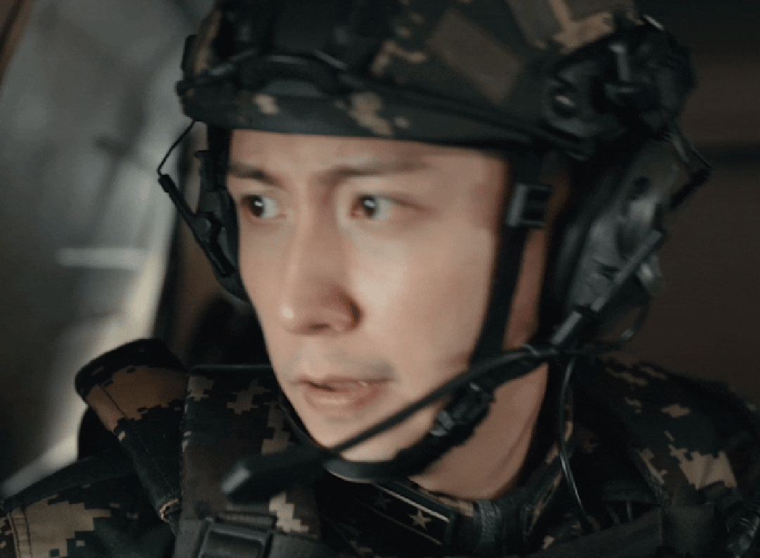 《兵自风中来》黄景瑜纯客串2022年9月3日进组，2022年9月6日杀青花絮物料