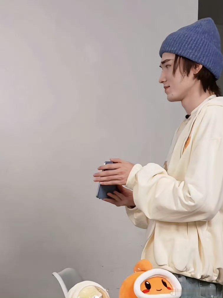 宋亚轩的眉毛谁画的！ 