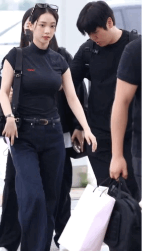 什么叫有韵味的女人太喜欢看柳智敏走路了，不知不觉成了她的“走路粉”！柳智敏 迷人