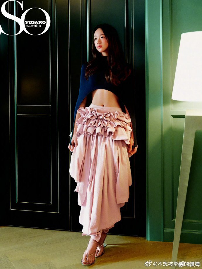 吴尊15岁女儿neinei拍杂志neineiMax合拍杂志很难不感叹基因的强大，