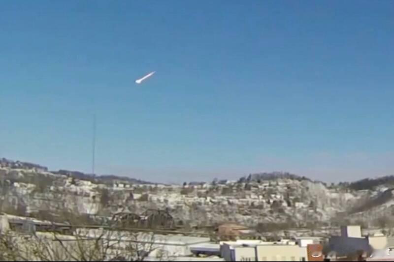 大白天现火球！7吨陨石划过克里夫兰 空中爆炸相当于250吨TNT海外新鲜事陨石 