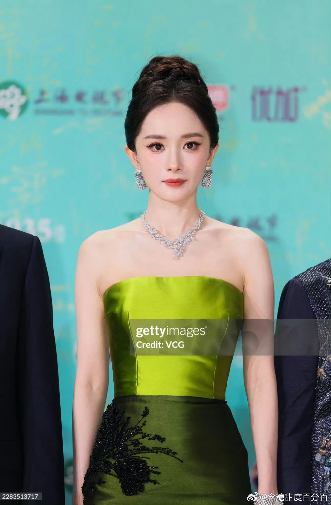 杨幂白玉兰G社生图杨幂白玉兰G社生图是神图来的吧生图还这么美状态不要太好！！！ 