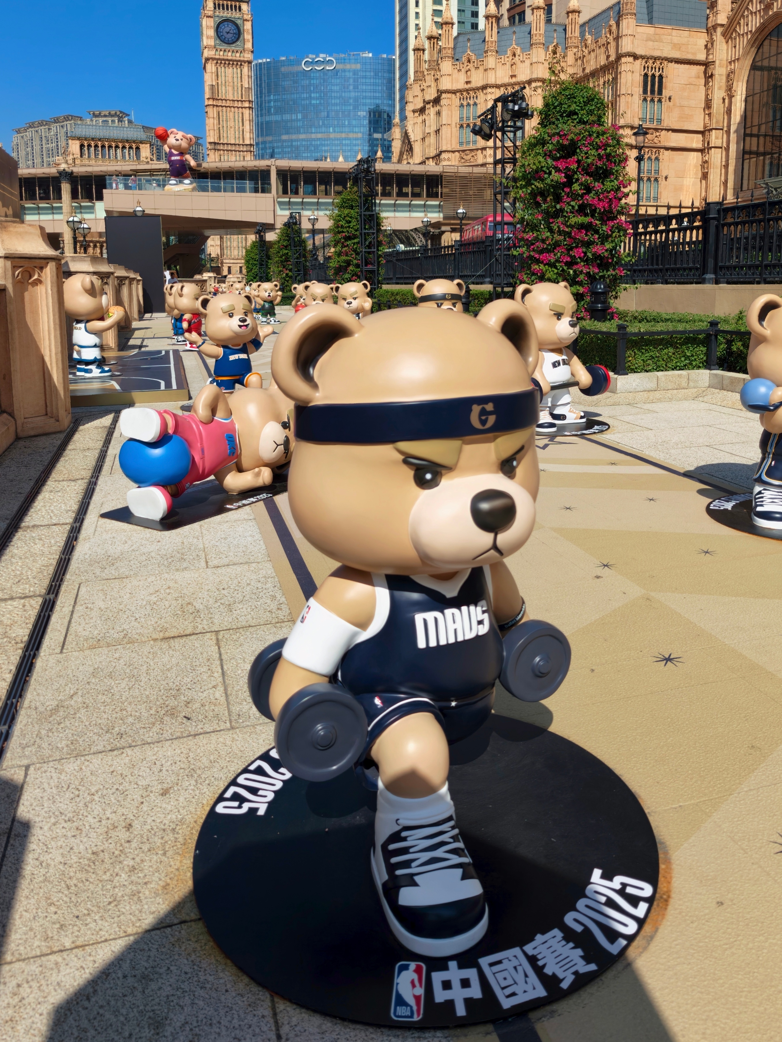 来澳门看到还没撤走的设施，明年就到独行侠参加中国赛了。