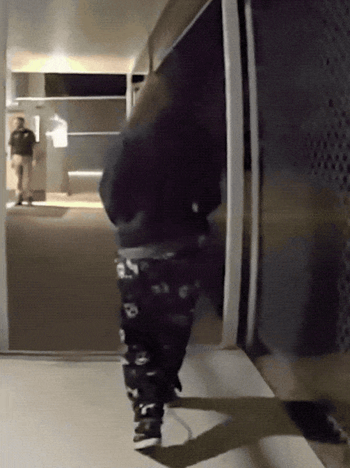 12岁美国少女威胁杀光同学：幸亏被警察提前逮捕，都是校园霸凌惹的祸！这是1名12