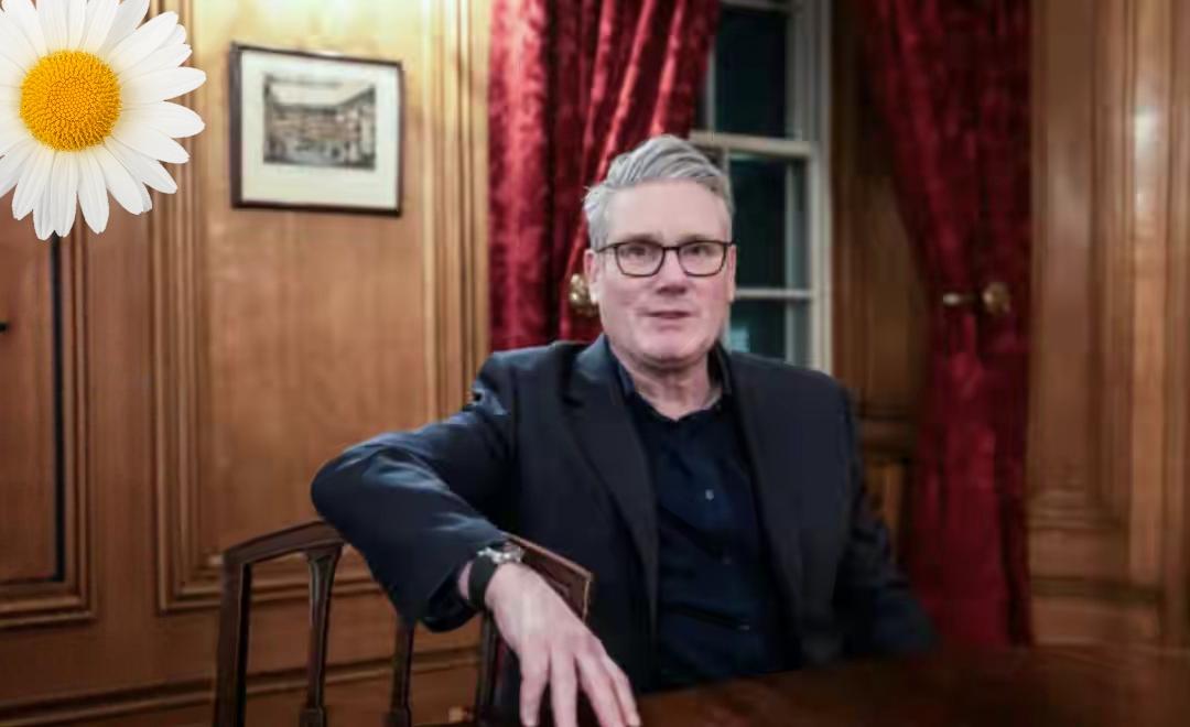 斯塔默刚结束访华就赴日，和高市早苗晚宴谈合作，日方想拉英国在关键矿产、防务等领域