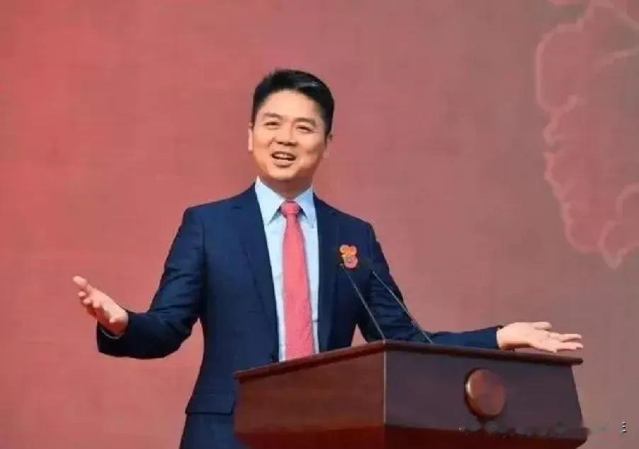 美国有马斯克助力特朗普入主白宫，中国有刘强东有钱不忘家乡人民。
  这就是资本的