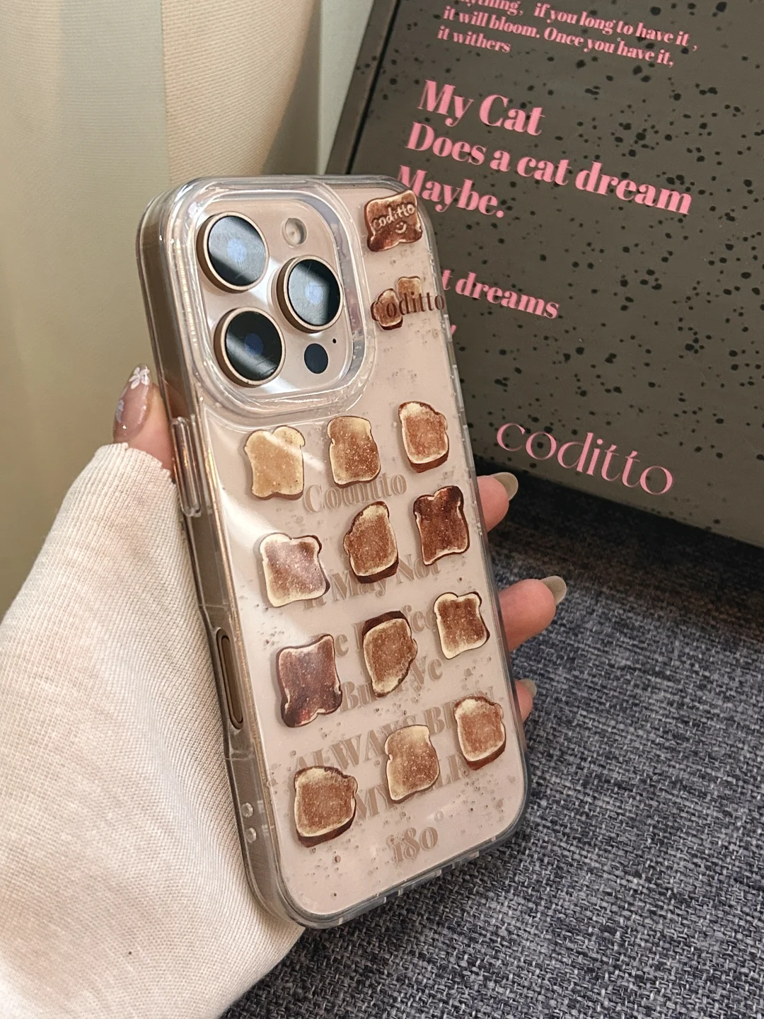 好喜欢这款暖洋洋秋冬氛围感涂鸦手机壳耶！！