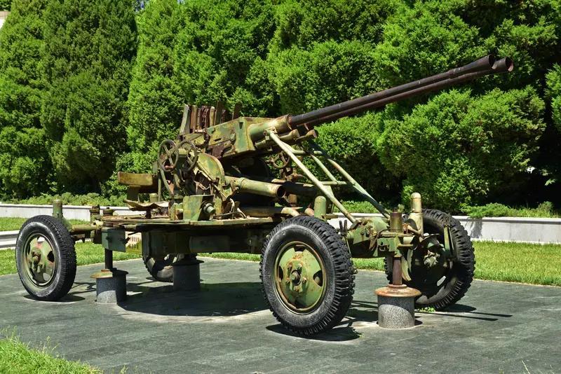 泰军从柬军缴获中国装备？中方回应谁家没有点武器弹药库存呢！市场是开放自由的，只要