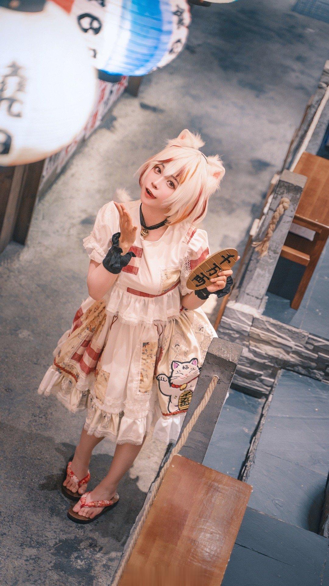 好可爱一只咪🐱小咪进攻日料店——#东方project[超话]##豪德寺三花# 