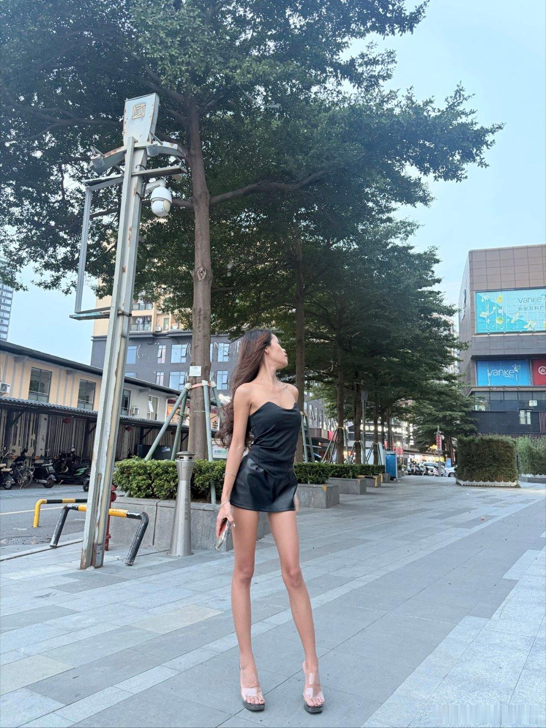 怪怪的 