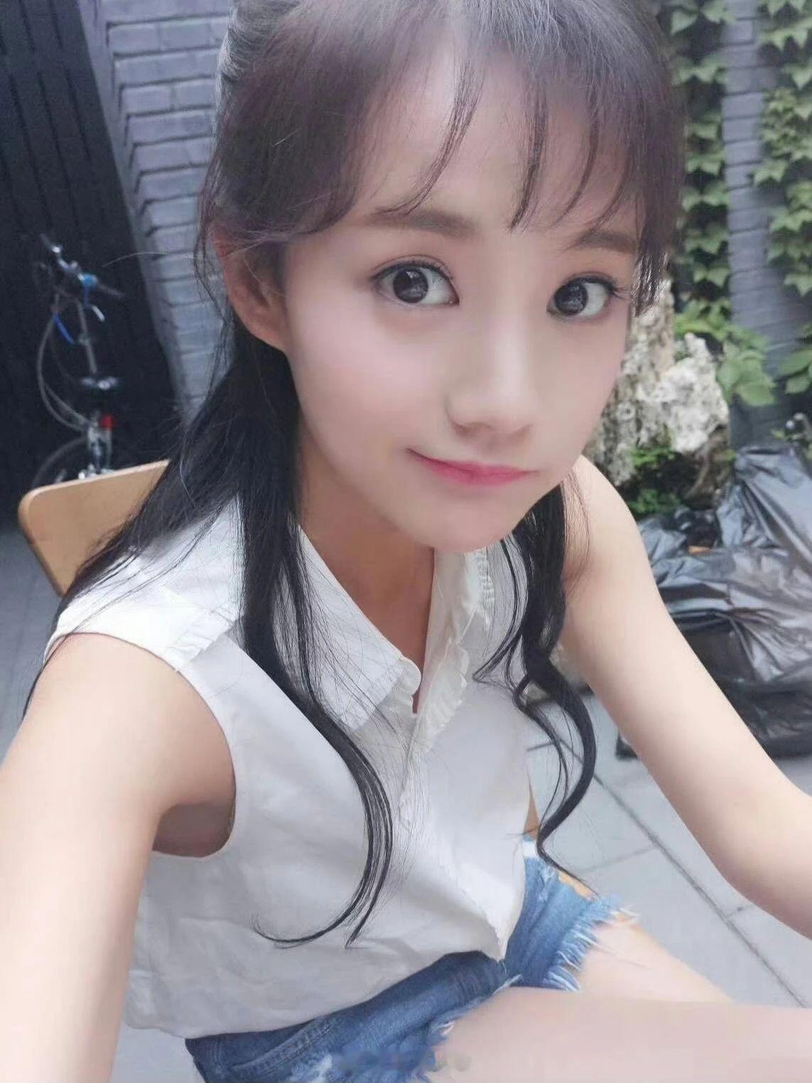 李一桐出道前竟然是幼师 