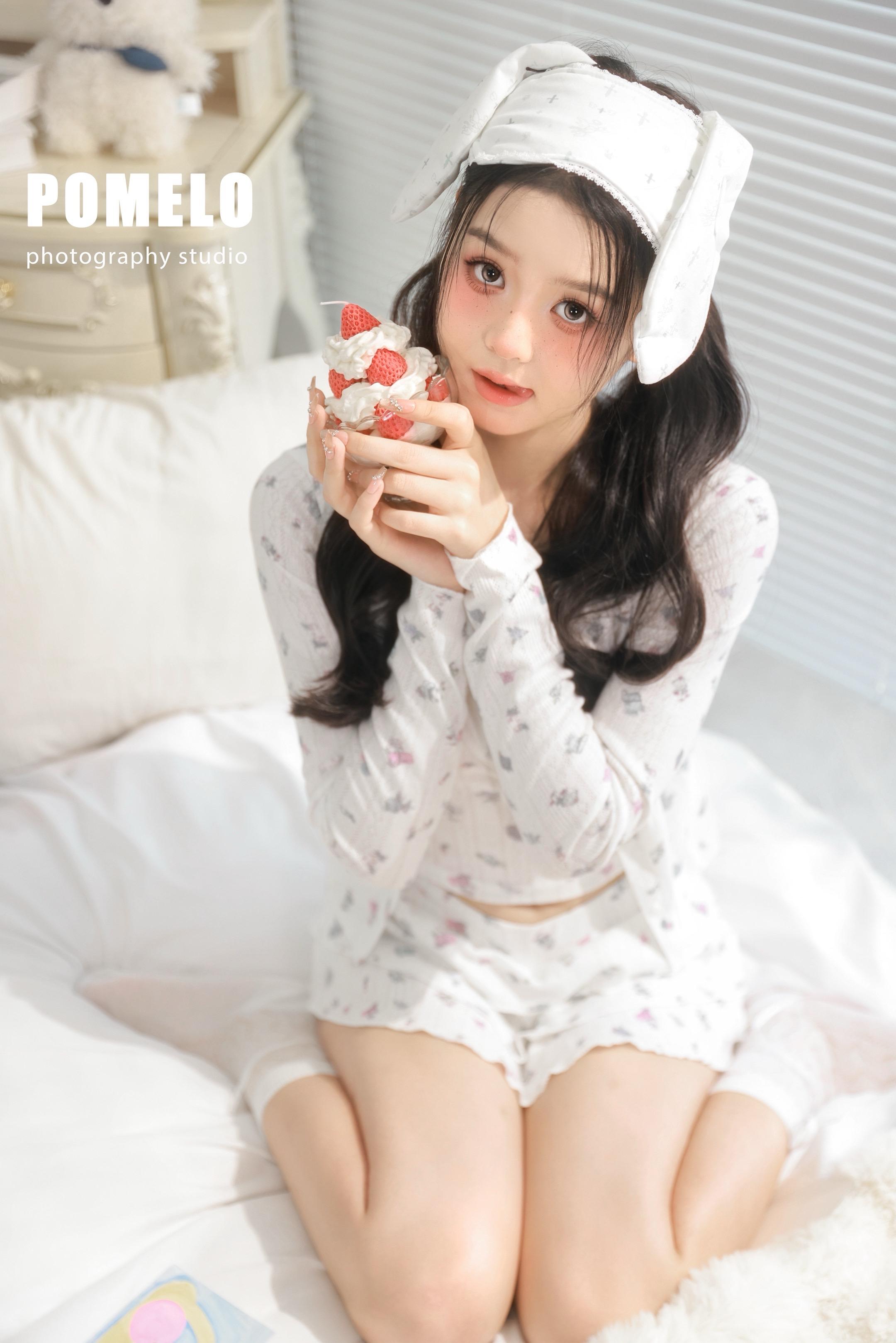 奶呼呼🫧纯欲兔兔🐰。