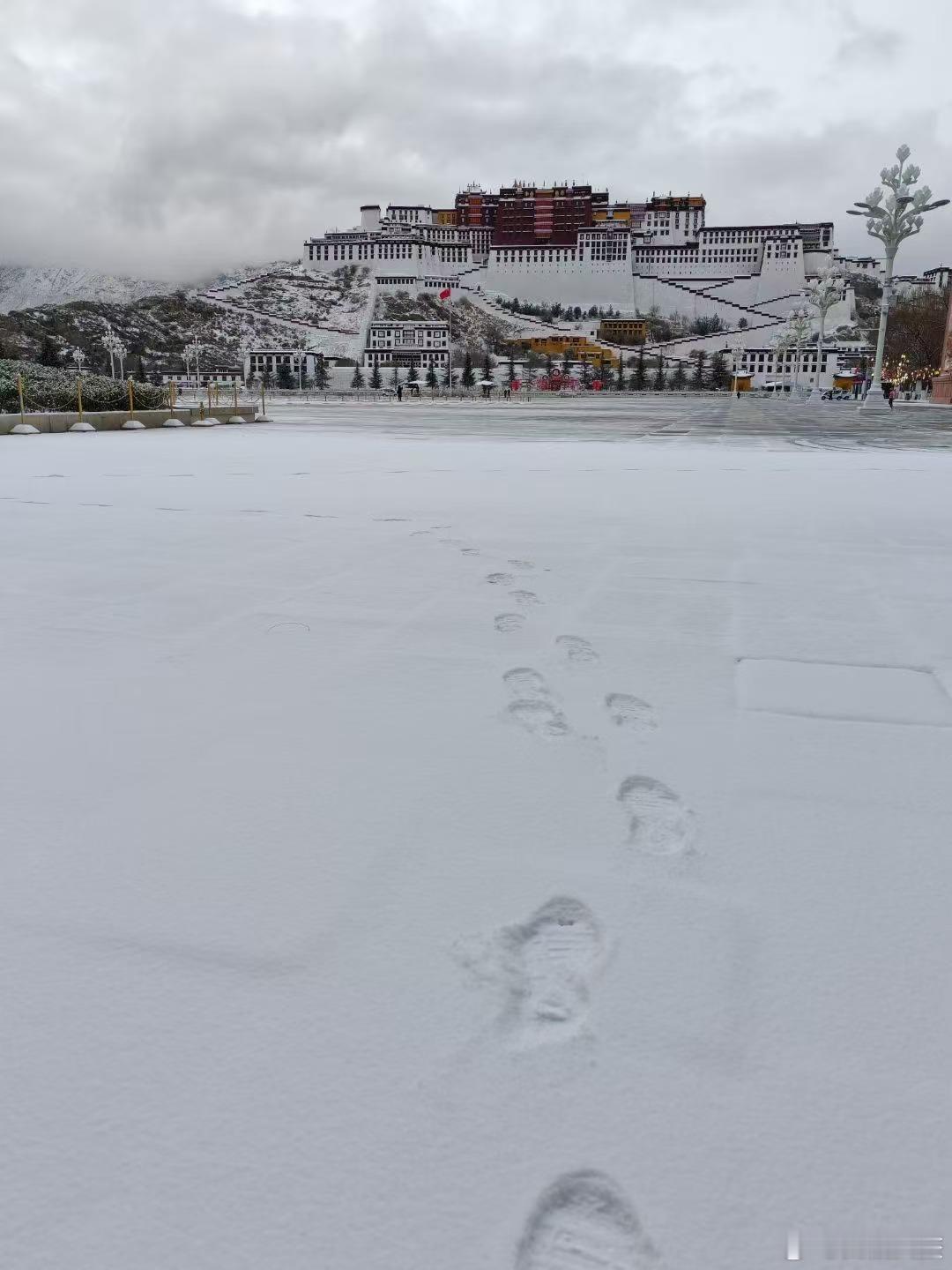 早安[超话] 早安！你那儿下雪了吗？❄ 