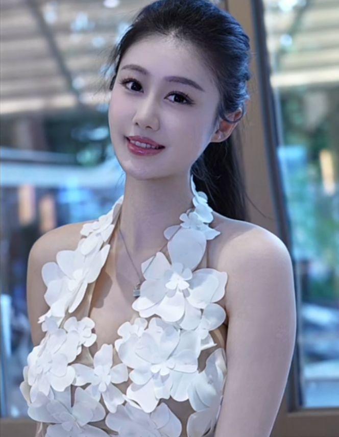 性就是爱的试金石
一、性不脏，脏的是脑子。
男人好色是本能，女人贪爱是本分。谁也