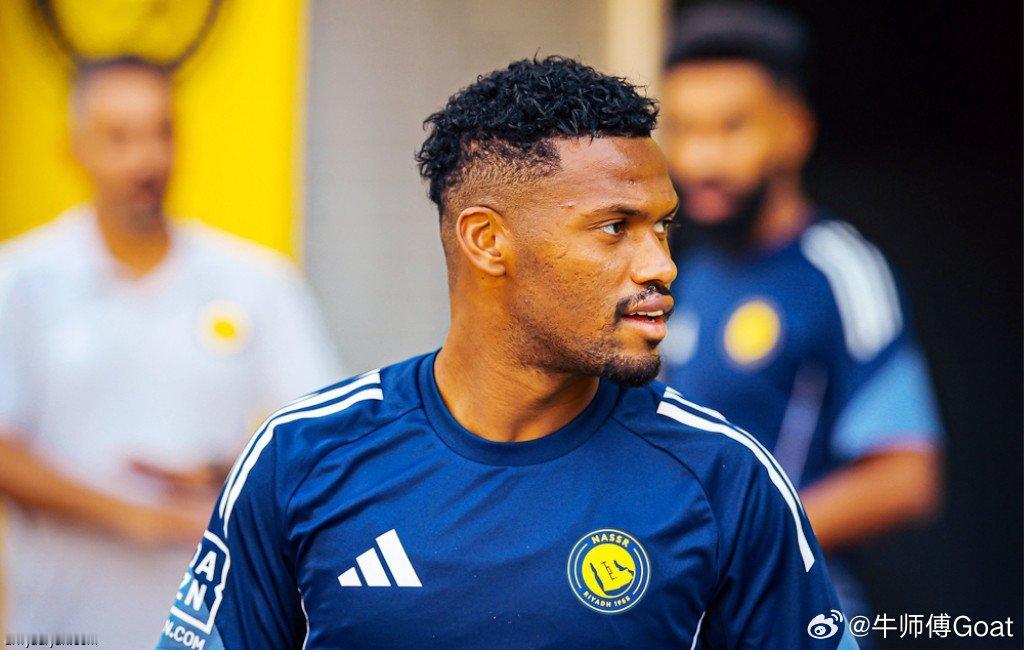 C罗和利雅得[超话] 据利雅迪亚🔴叶海亚将于周一接受体检，以确保他的内收肌没有