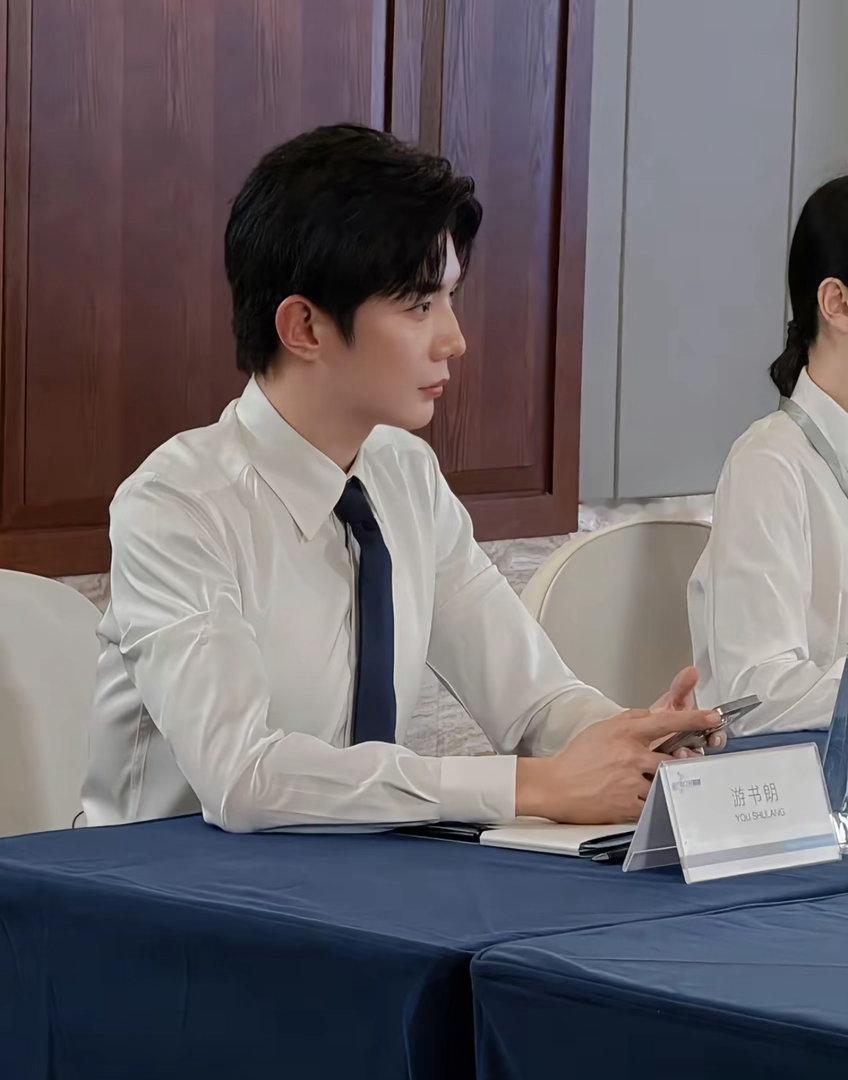 上班💼下班🛏️ 