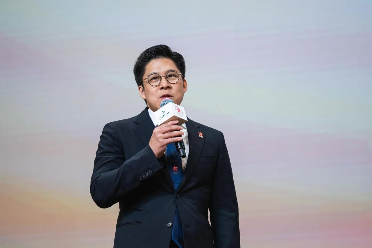 香港议员霍启刚发文：赤裸裸政治干预体育
当破纪录的48支球队、数以百万计的球迷涌