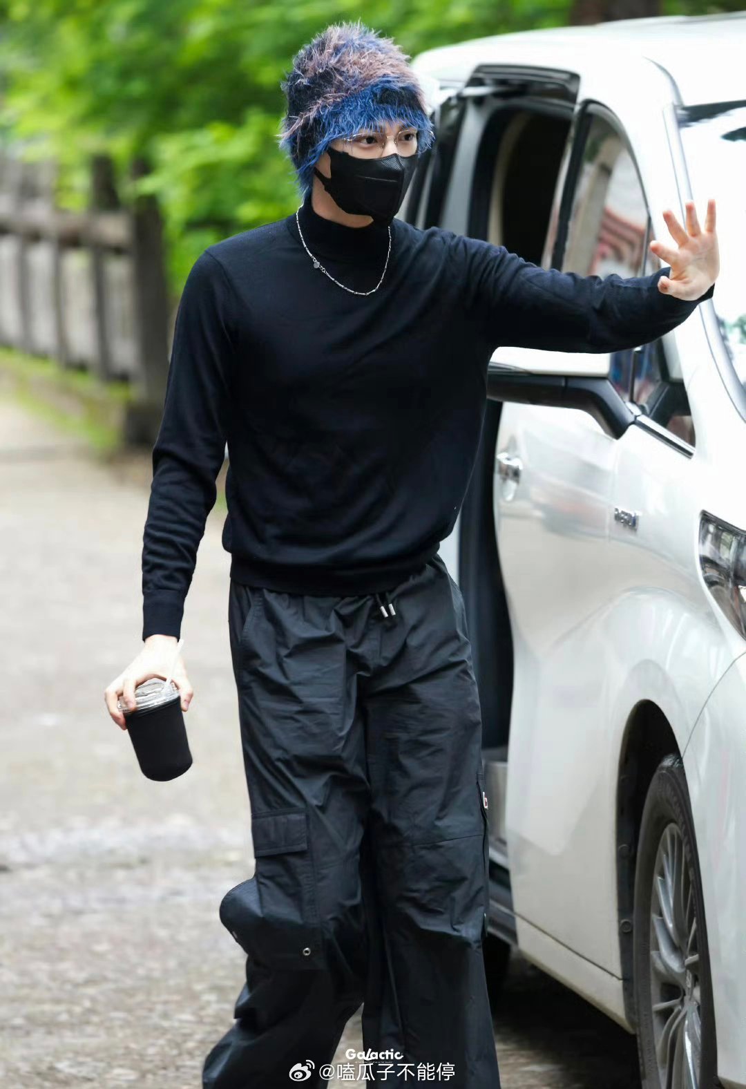 丁禹兮今日上班路透，太帅了