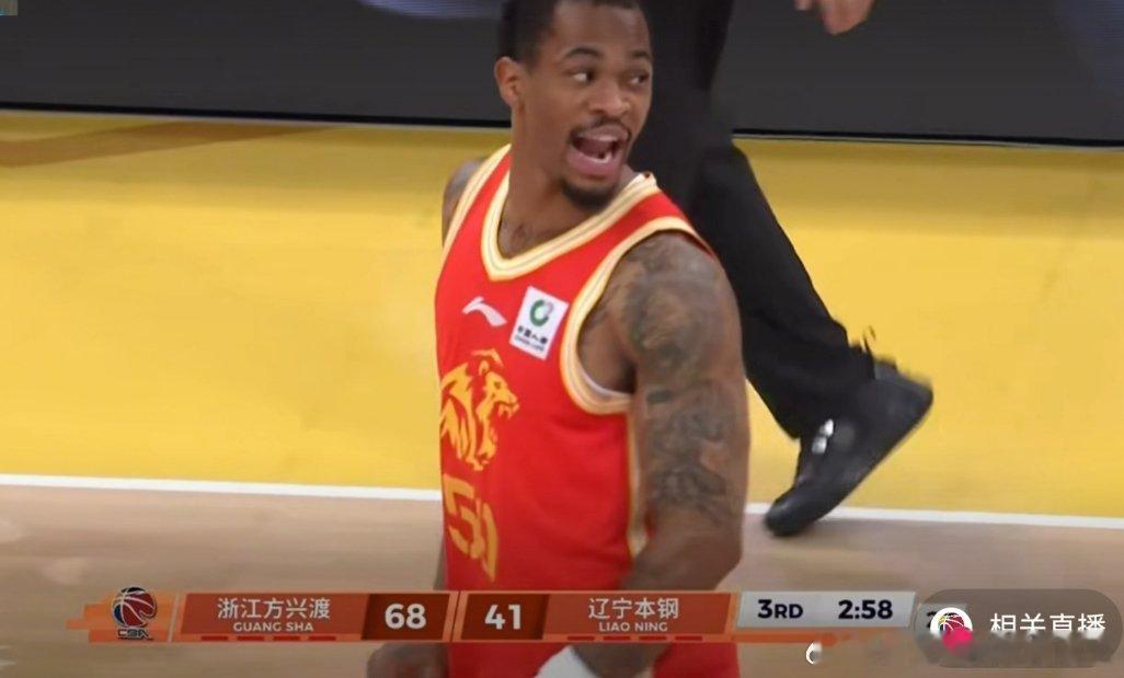 广厦男篮vs辽宁男篮都快三十分分差了，该练兵了全华班打吧 