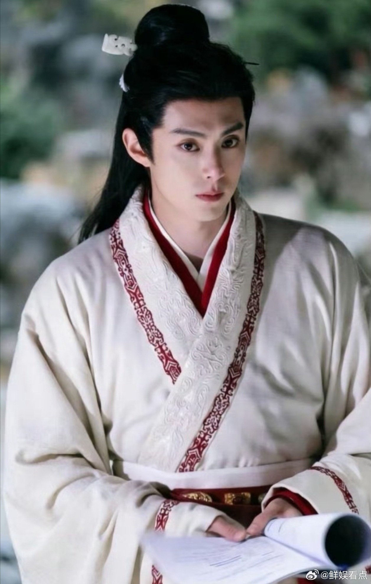 有一种缺席叫“厚积薄发”。王鹤棣与阅文的合作已结出硕果，此刻他正专注于下一部作品