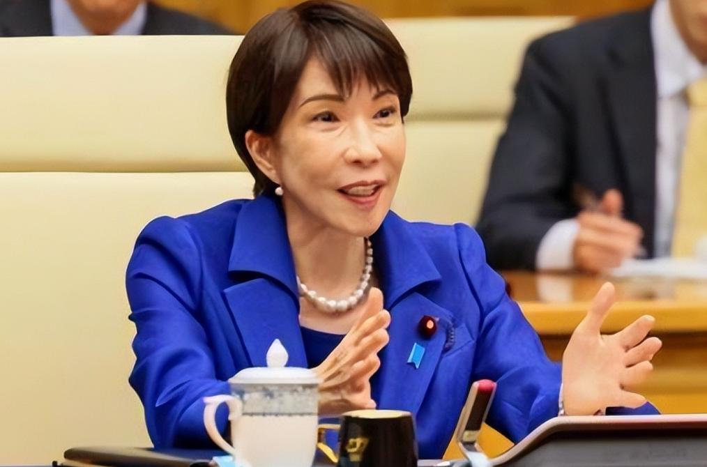 高市早苗口风变软，直言就等着年底来中国

高市早苗近日在记者会上对华口风突变，中