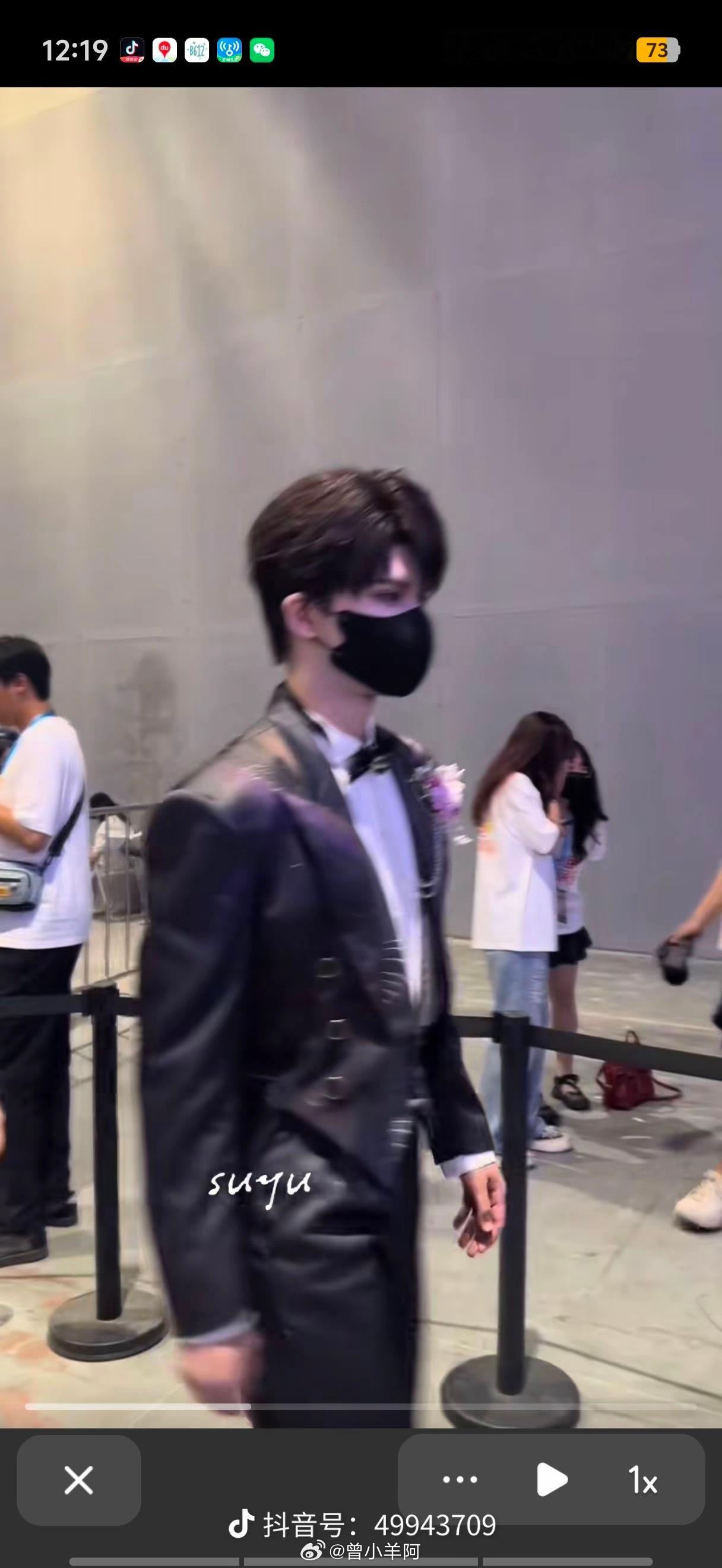 我晕 又想玩了 但是我已经变成无聊的大人了[泪] ​​​