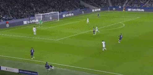 多纳鲁马太牛了，和恩里克打配合？[what]简直就是没睡醒！梦回当年，恩里克也不