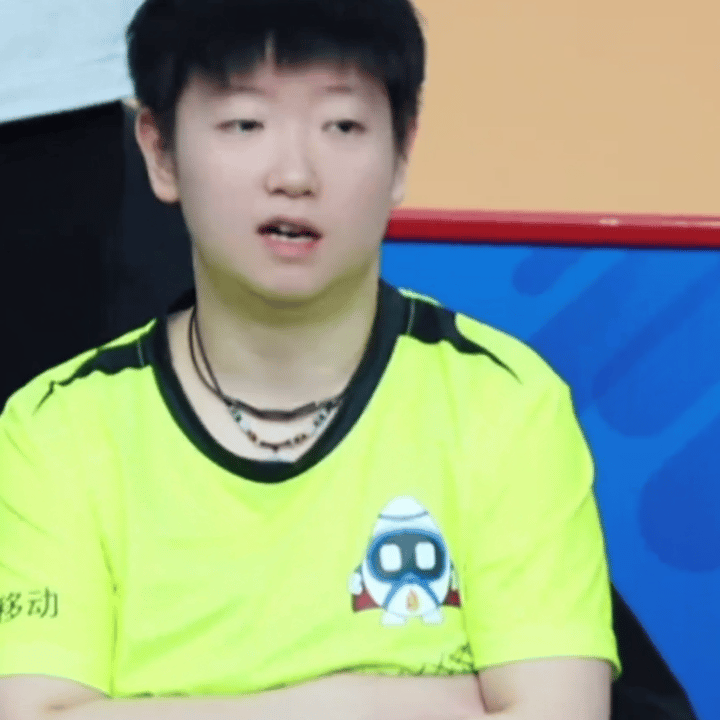 每日一善[超话]   💛  阳光信用  走不出去，眼前就是你的世界，走出去， 