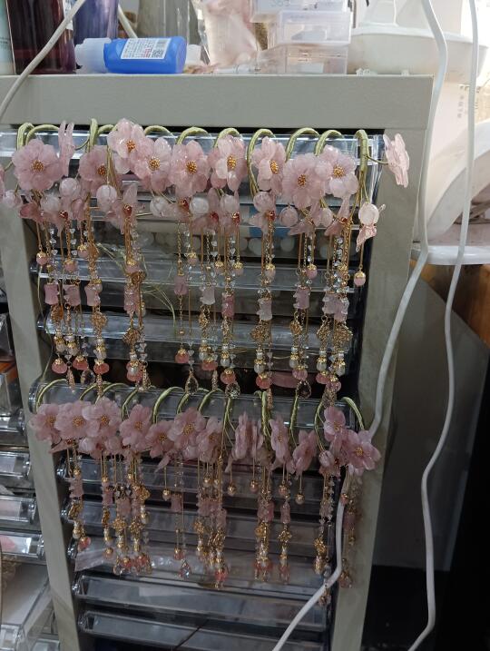 一团发货的时候拍的，二团就比一团多一个